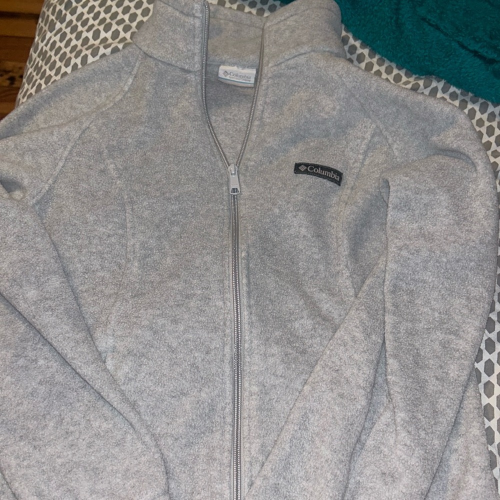 Size small! Never worn!!